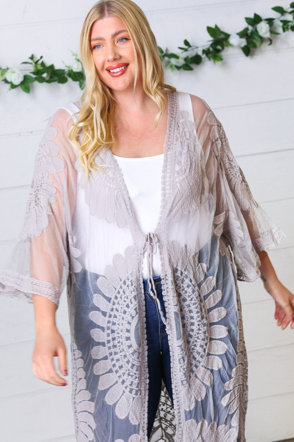Light Grey Crochet Lace Scallop Kimono