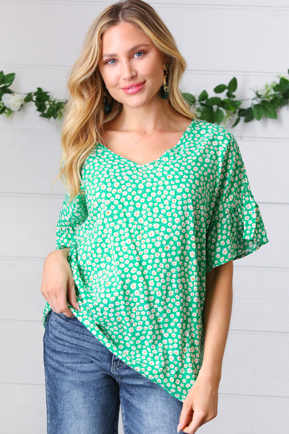 Kelly Green Ditsy Daisy Floral Print Top