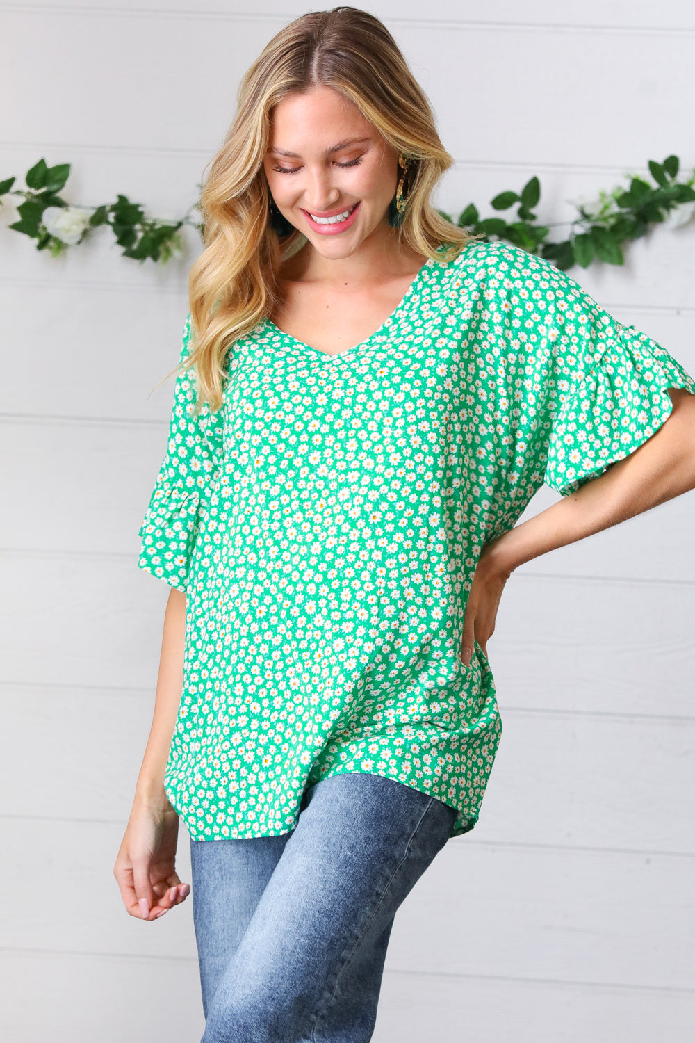 Kelly Green Ditsy Daisy Floral Print Top