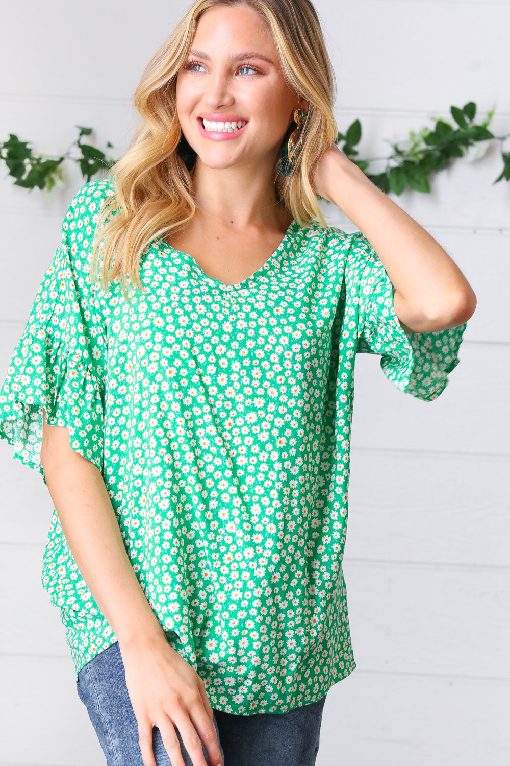 Kelly Green Ditsy Daisy Floral Print Top
