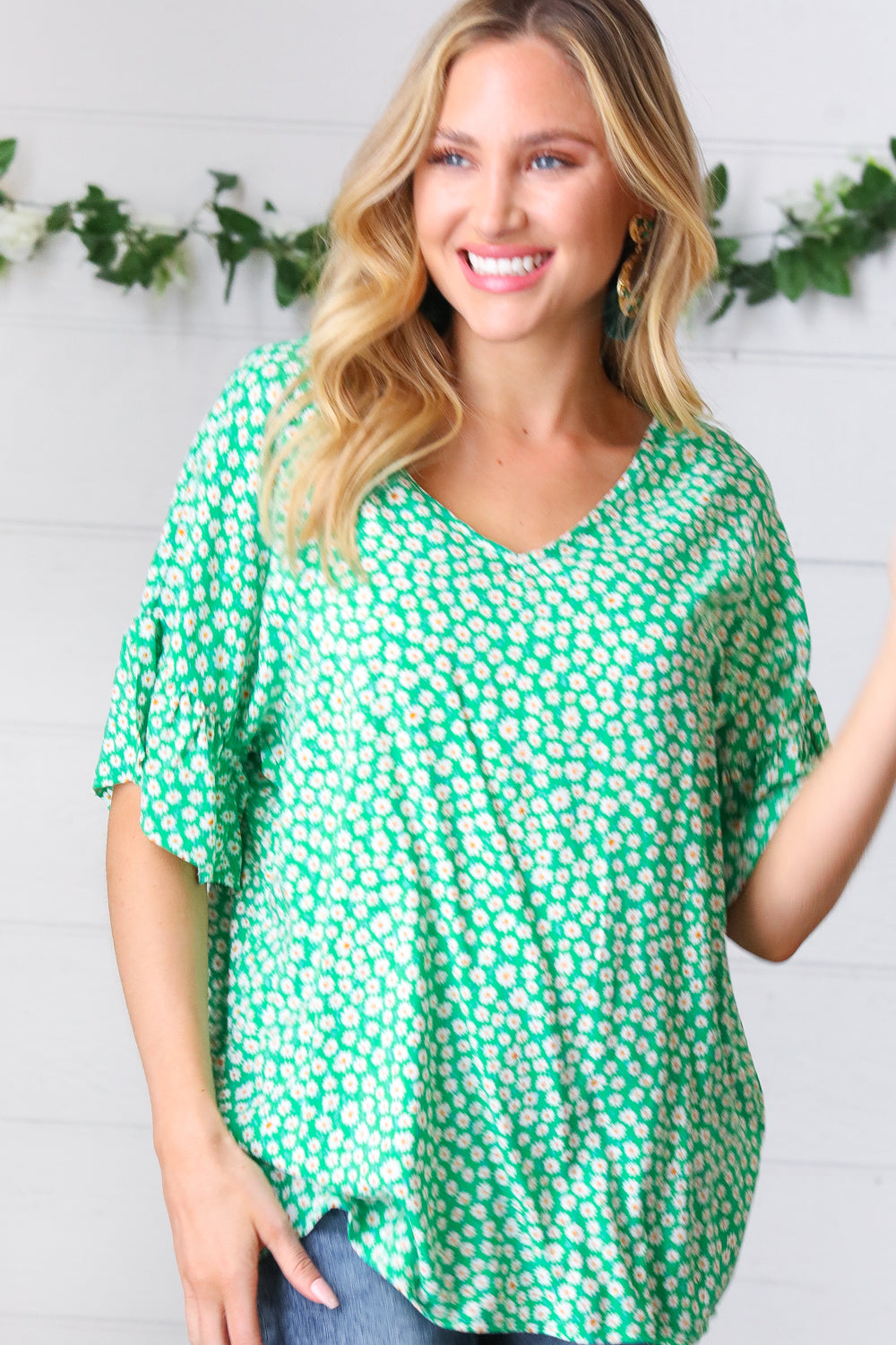Kelly Green Ditsy Daisy Floral Print Top