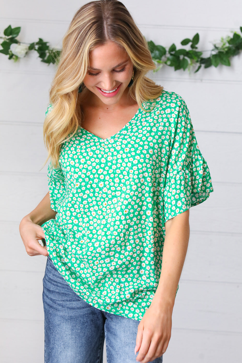 Kelly Green Ditsy Daisy Floral Print Top
