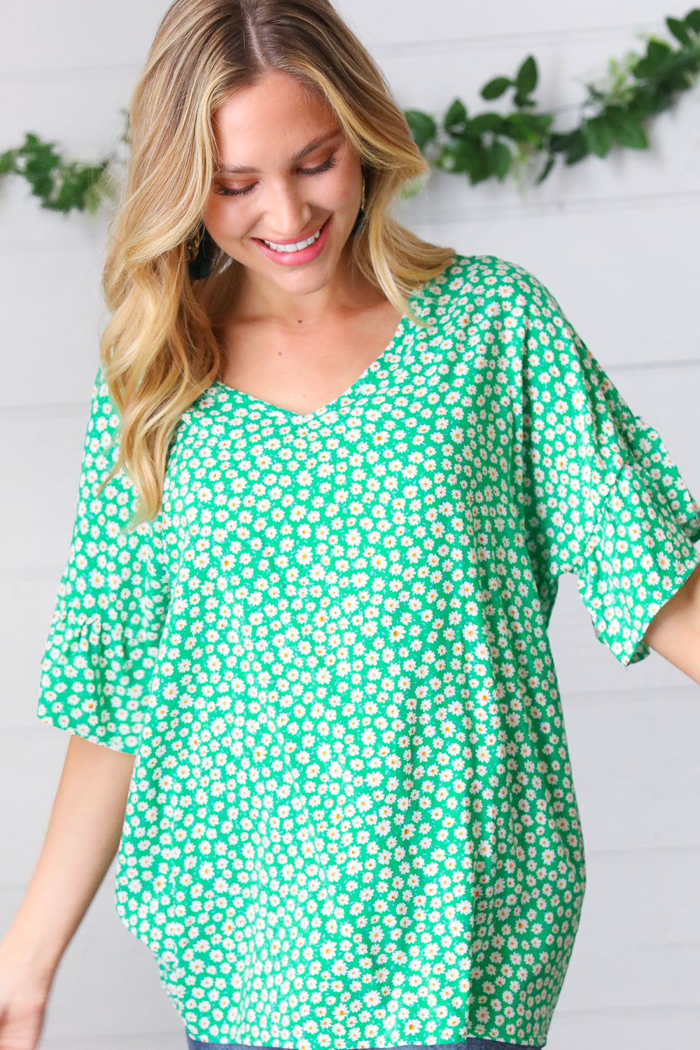 Kelly Green Ditsy Daisy Floral Print Top