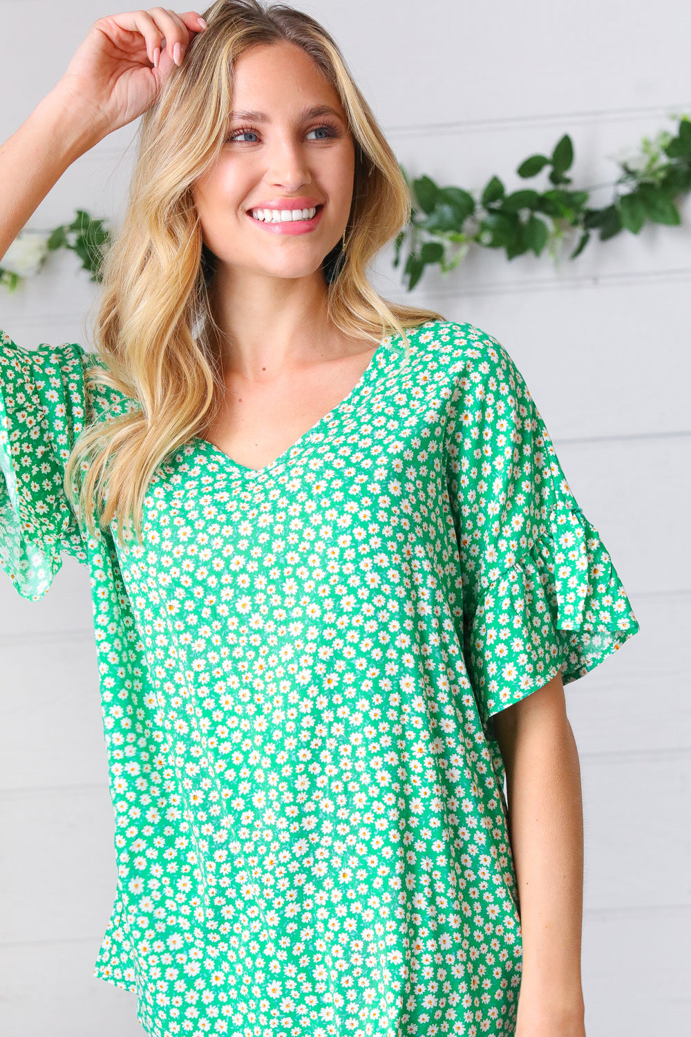 Kelly Green Ditsy Daisy Floral Print Top